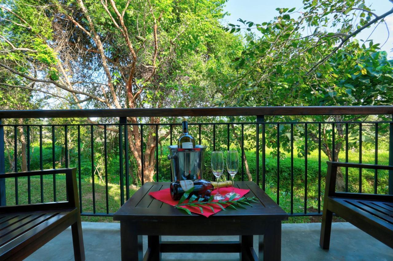 Tropical Life Resort And Spa Дамбулла Екстер'єр фото