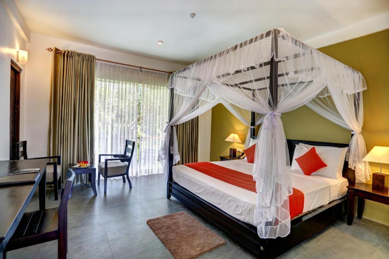 Tropical Life Resort And Spa Дамбулла Екстер'єр фото