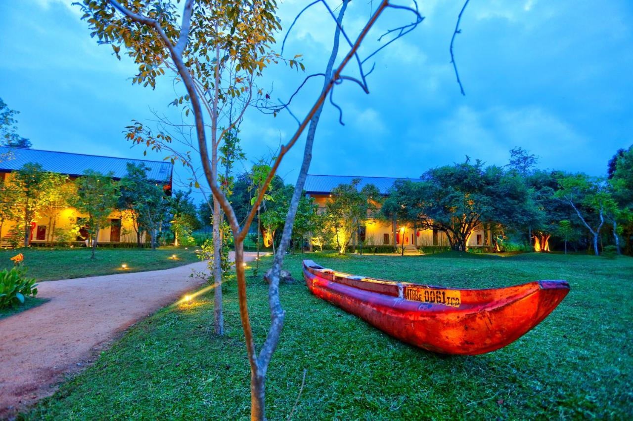 Tropical Life Resort And Spa Дамбулла Екстер'єр фото