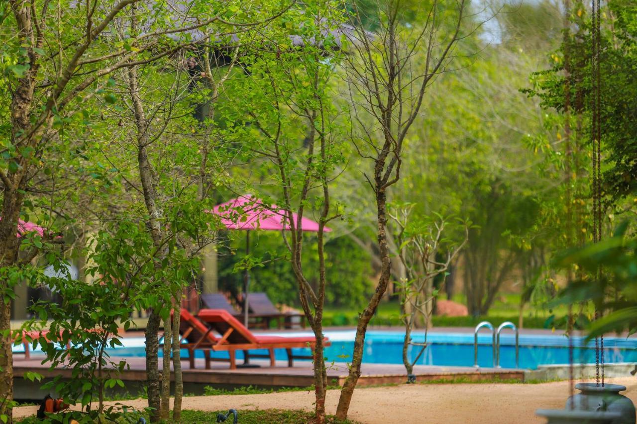 Tropical Life Resort And Spa Дамбулла Екстер'єр фото